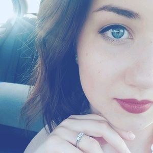 Meet your Posher, Ana